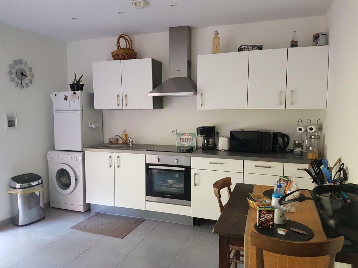 Clos Des Lys Apartment *